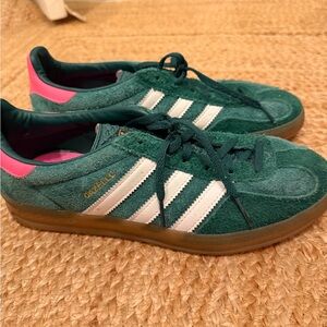 adidas Green Suede Sneakers with White Stripes and Pink Heel